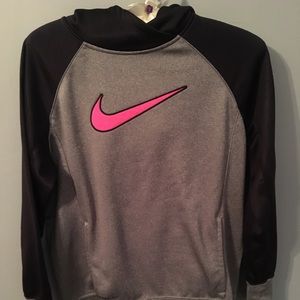 NIKE girls thermal fit hoodie.